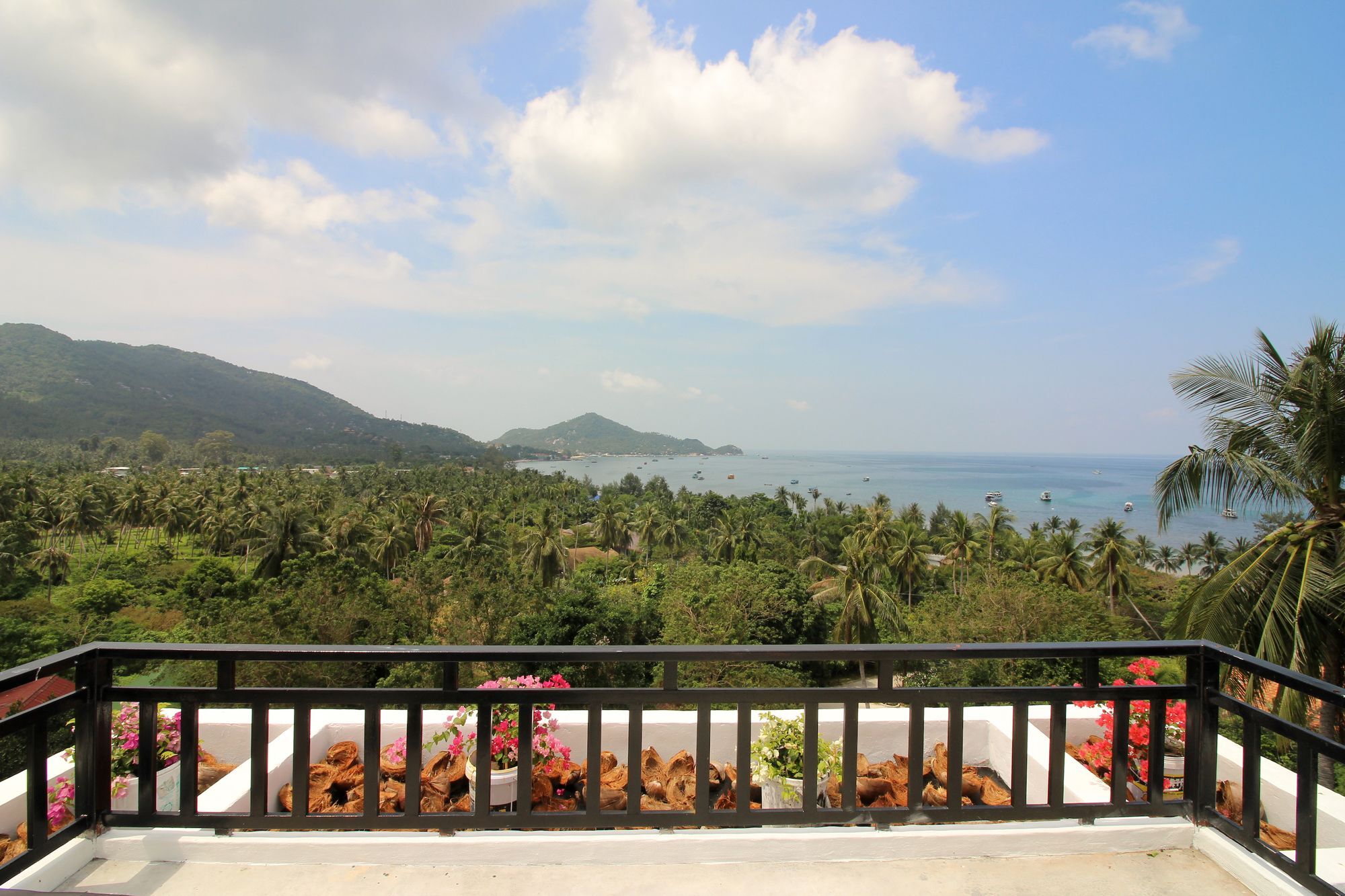 Sairee Seaview Hotel Ko Tao Exterior foto